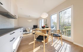 Ferienwohnung Strom Acht - modern frisch inkl Stellplatz, Balkon - 200m zum Alten Strom